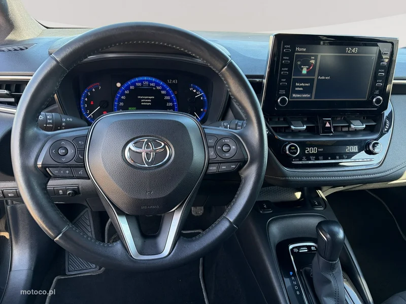 Toyota Corolla E210 13