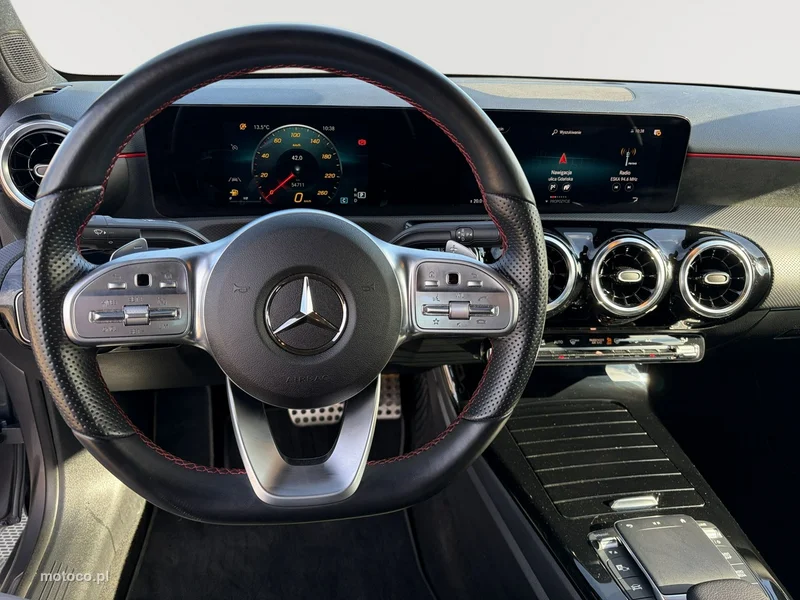 Mercedes-Benz Klasa A W177 A 200 13