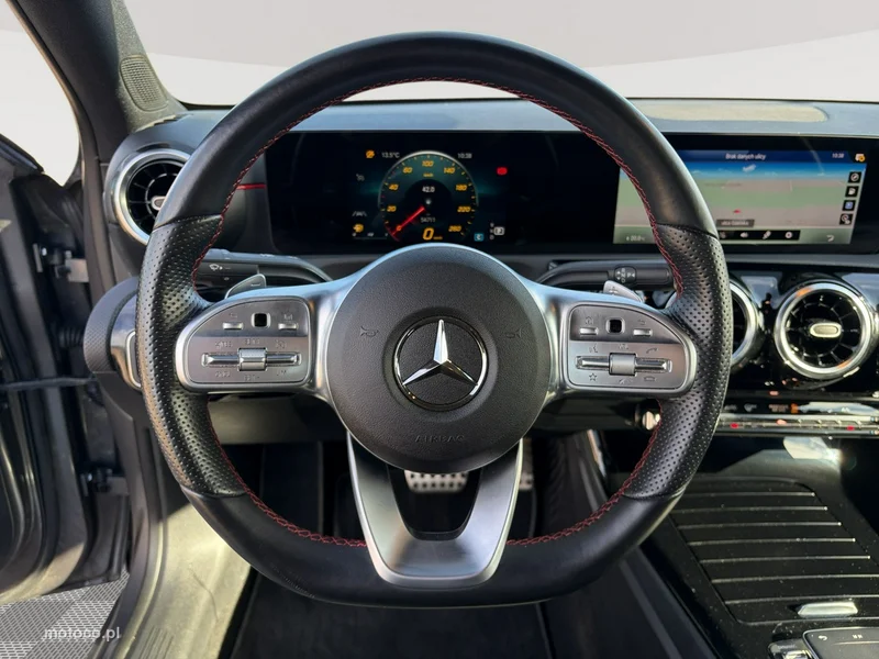 Mercedes-Benz Klasa A W177 A 200 14
