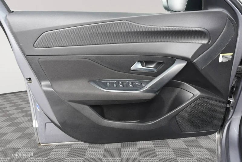 Peugeot 308 8