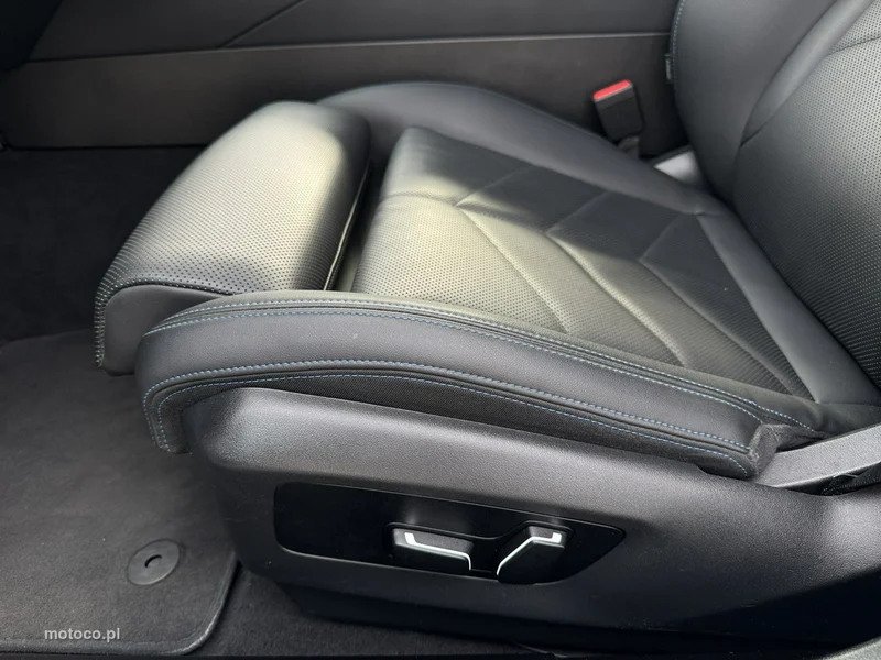 BMW Seria 5 G60 520 12