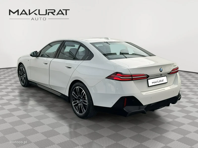 BMW Seria 5 G60 520 3