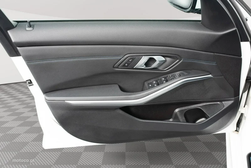 BMW Seria 3 G20 318 8