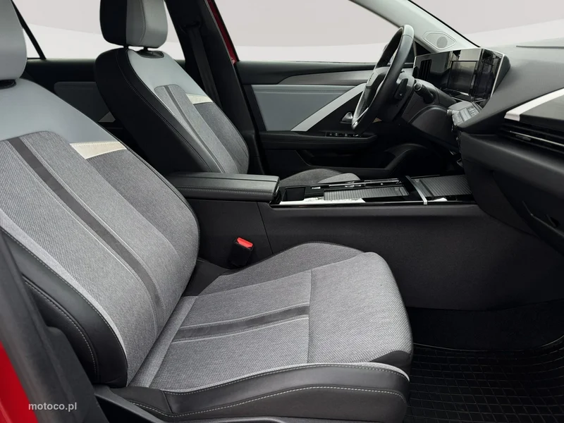 Opel Astra L 28