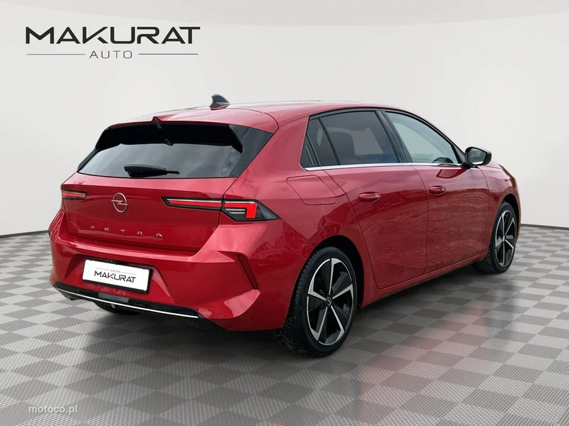 Opel Astra L 4