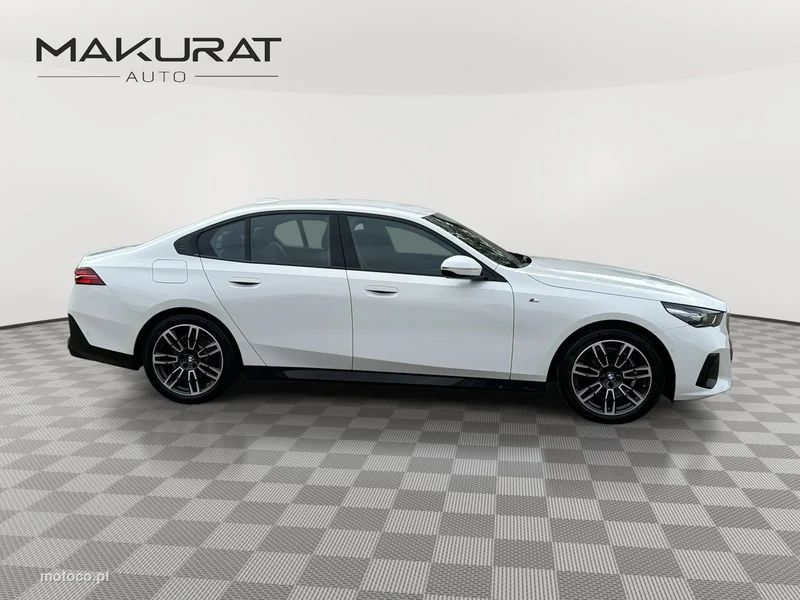 BMW Seria 5 G60 520 8