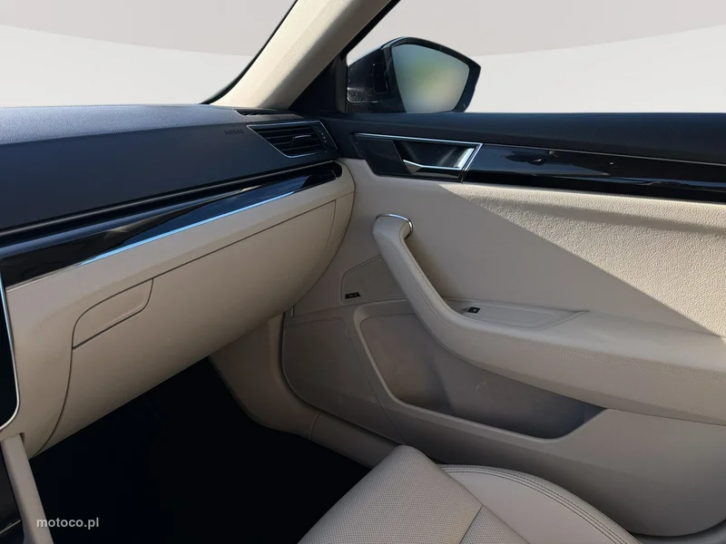 Skoda Superb III 25