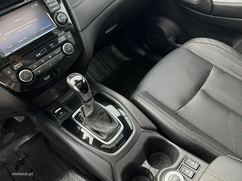 Nissan X-Trail 24