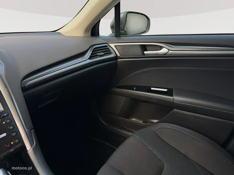 Ford Mondeo V 22