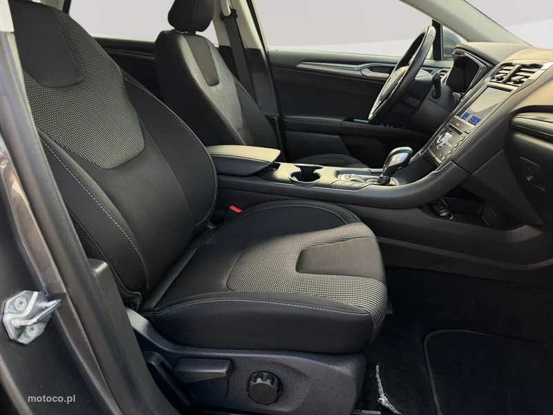 Ford Mondeo V 25