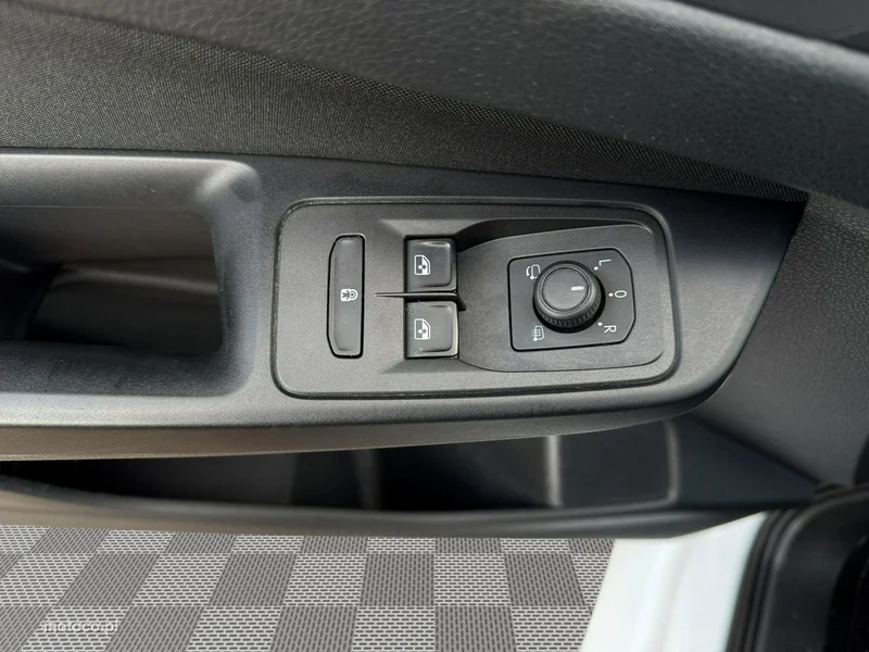 Ford Tourneo Connect 11
