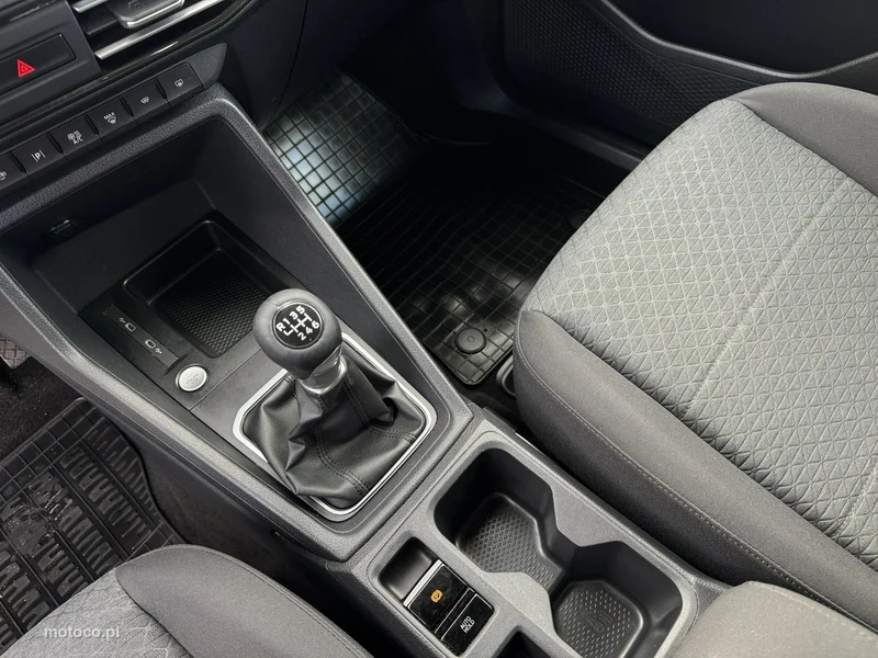 Ford Tourneo Connect 21