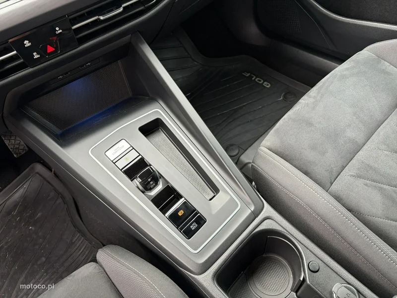 Volkswagen Golf VIII 20