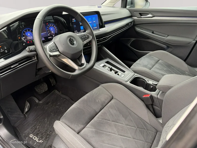 Volkswagen Golf VIII 7