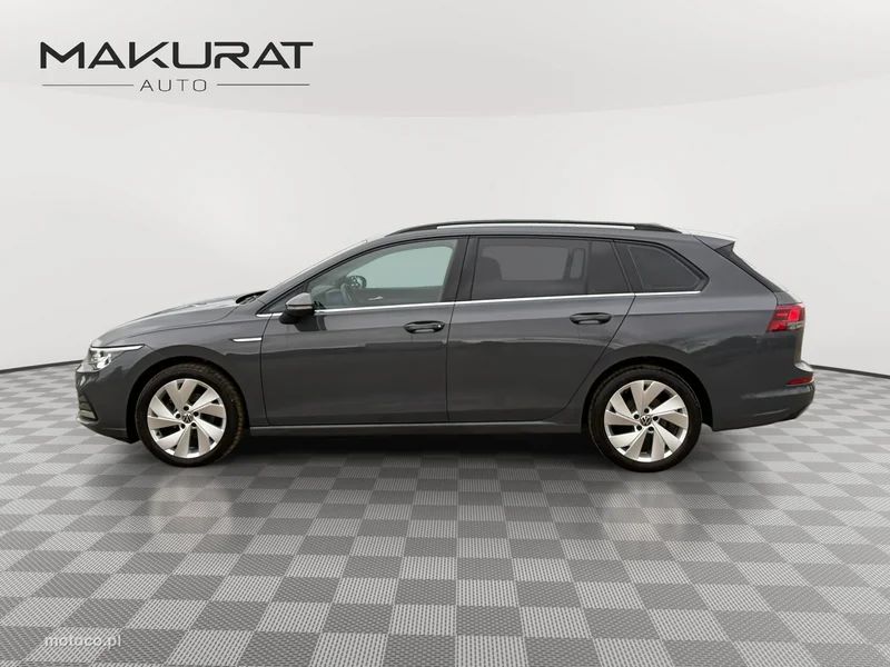 Volkswagen Golf VIII 9