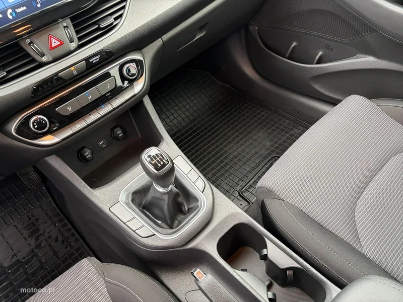 Hyundai i30 18