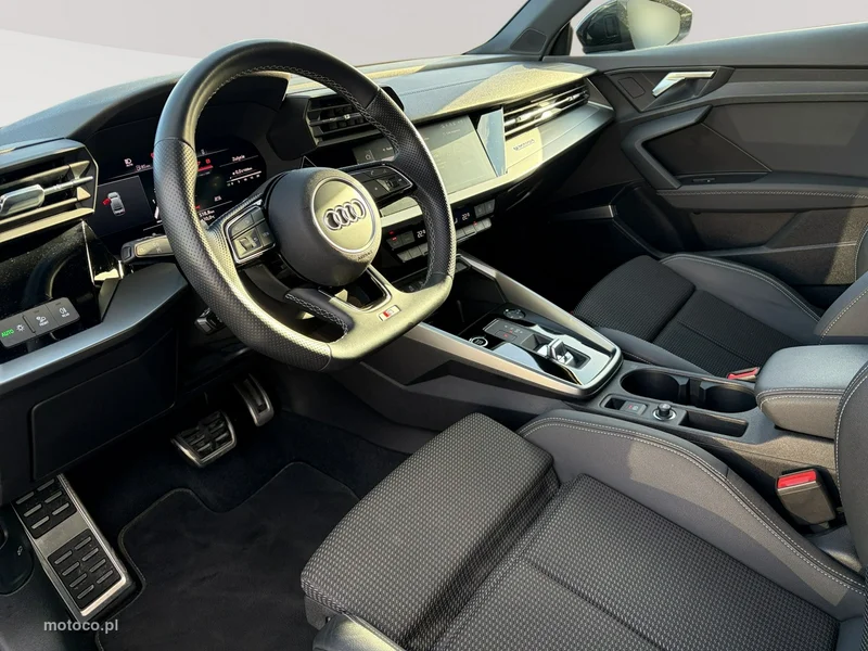 Audi A3 8Y 7
