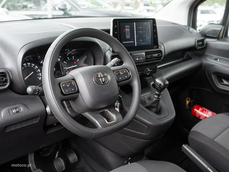 Toyota Proace City 6
