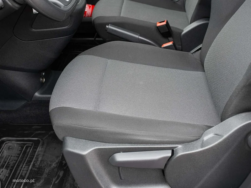 Toyota Proace City 10