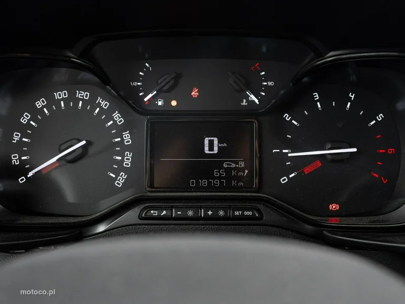 Toyota Proace City 12