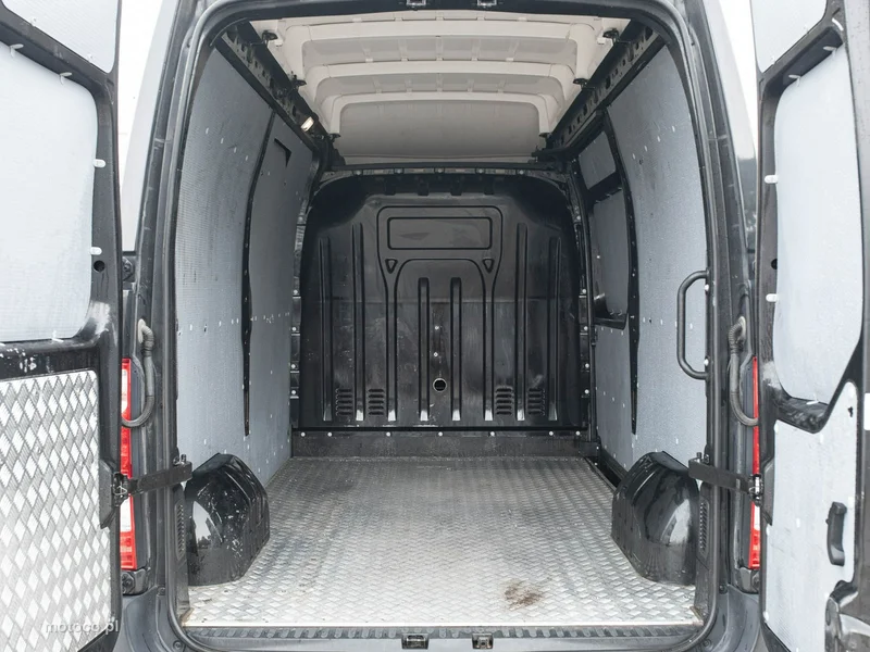 Renault Master 18