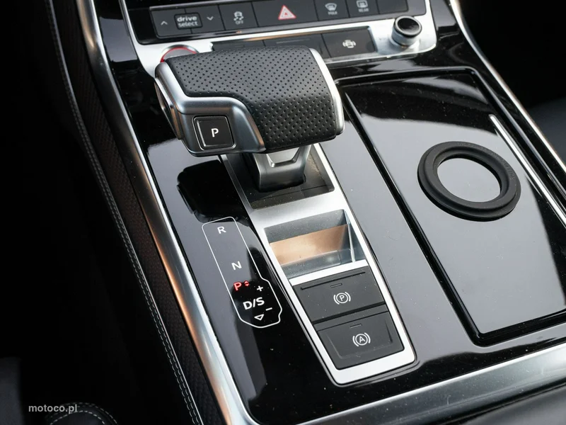 Audi SQ8 18