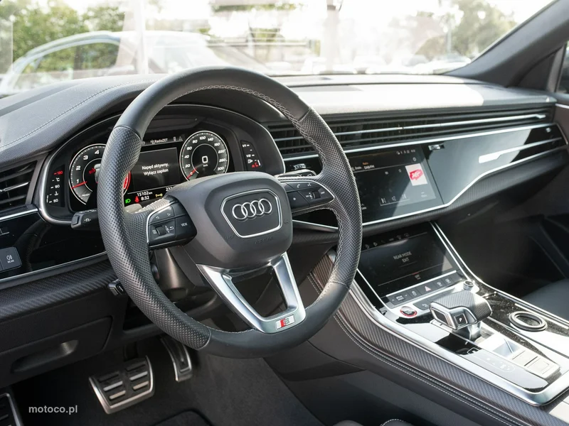Audi SQ8 7