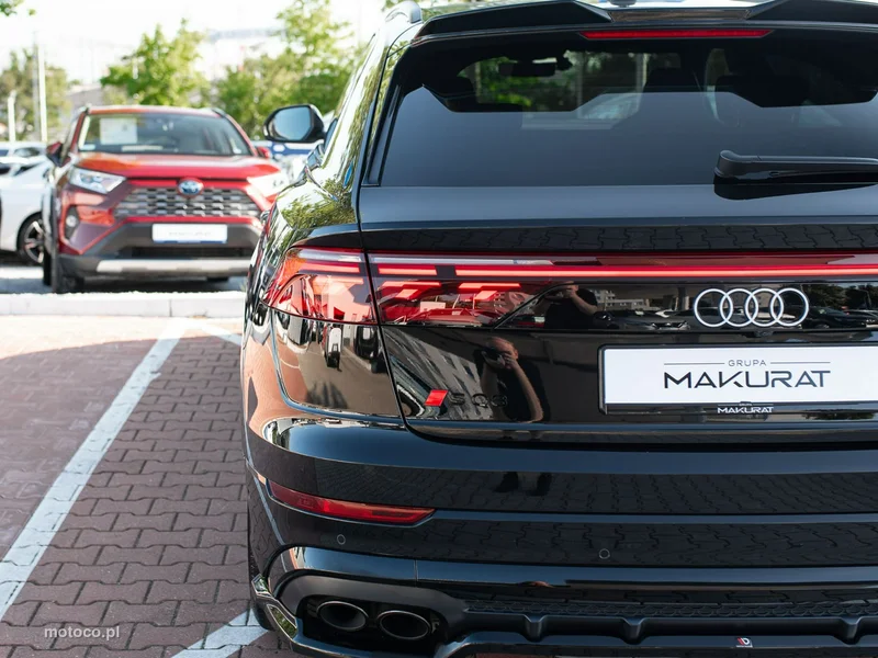 Audi SQ8 10