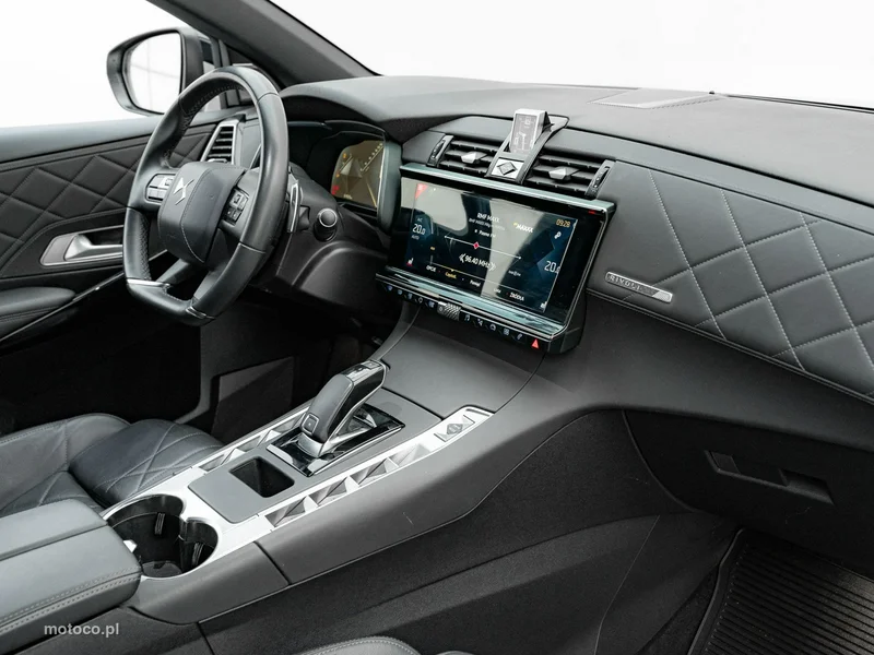 DS Automobiles DS 7 Crossback 36