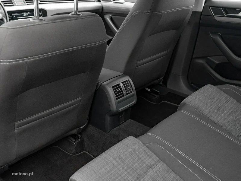 Volkswagen Passat B8 22