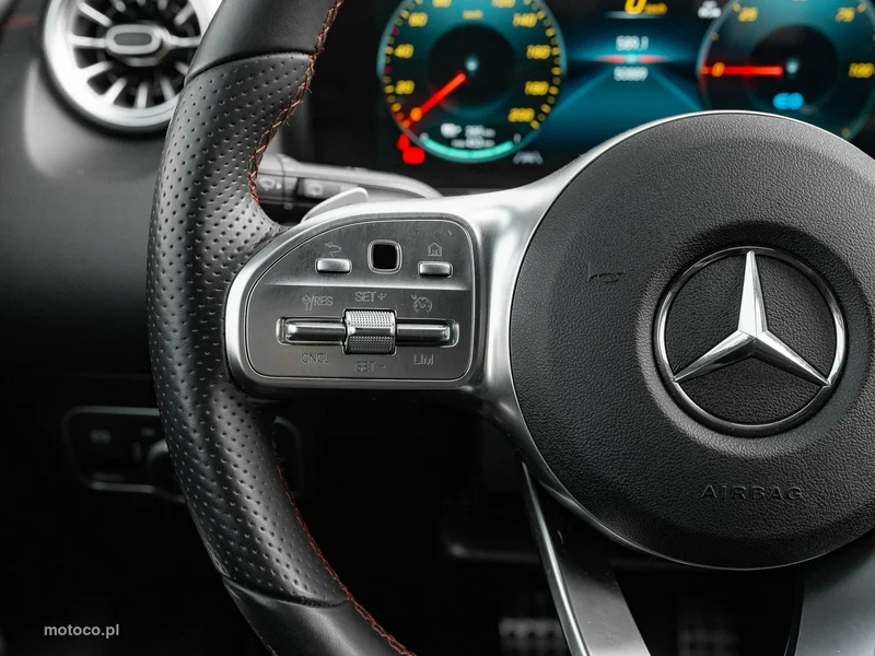 Mercedes-Benz EQA 16