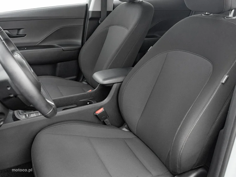 Hyundai KONA 14
