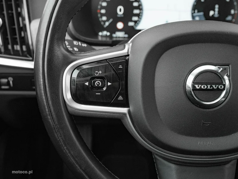 Volvo V90 Cross Country 16