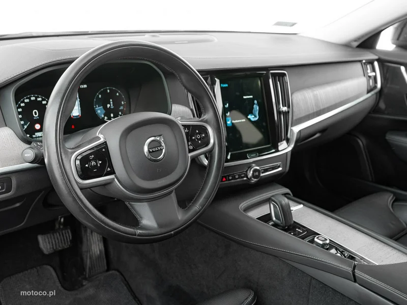 Volvo V90 Cross Country 6
