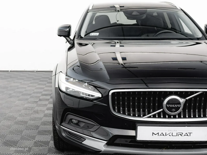 Volvo V90 Cross Country 8
