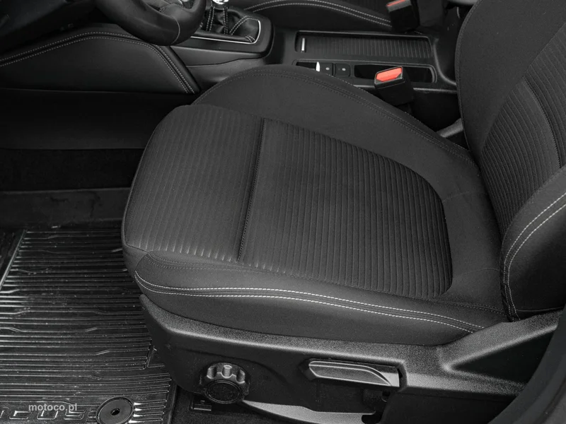 Ford Focus IV 13