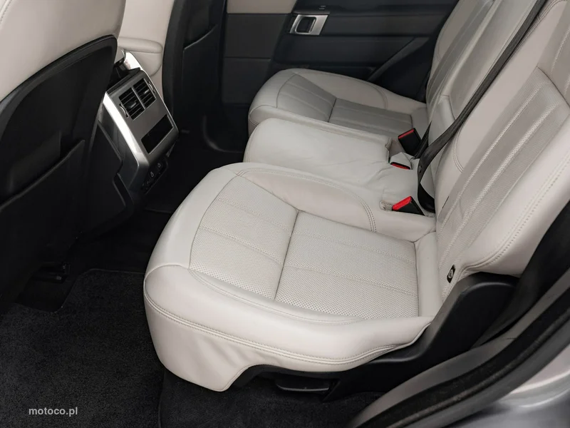 Land Rover Range Rover Sport 29