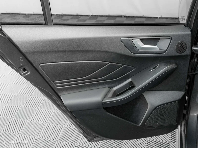 Ford Focus IV 25