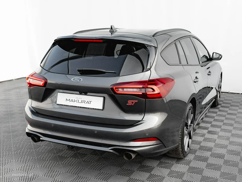 Ford Focus IV 5