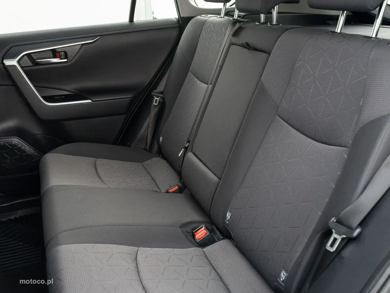 Toyota RAV 4 XA50 24