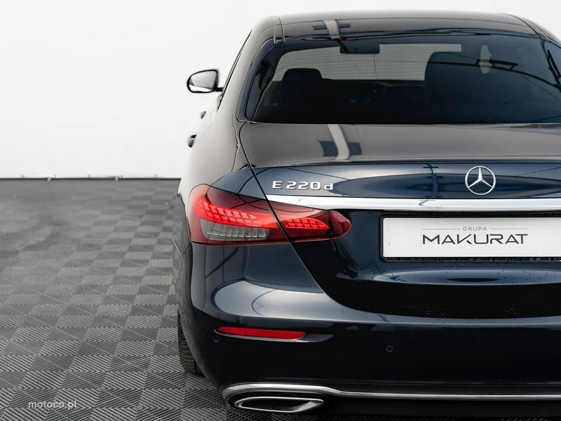 Mercedes-Benz Klasa E W213 E 220 11