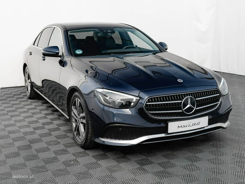 Mercedes-Benz Klasa E W213 E 220 3