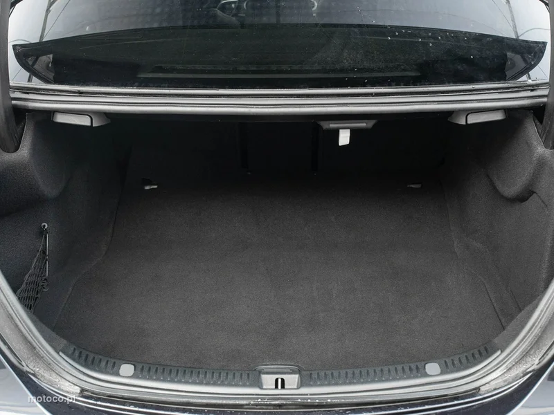 Mercedes-Benz Klasa E W213 E 220 27