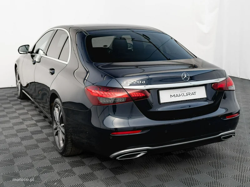 Mercedes-Benz Klasa E W213 E 220 4