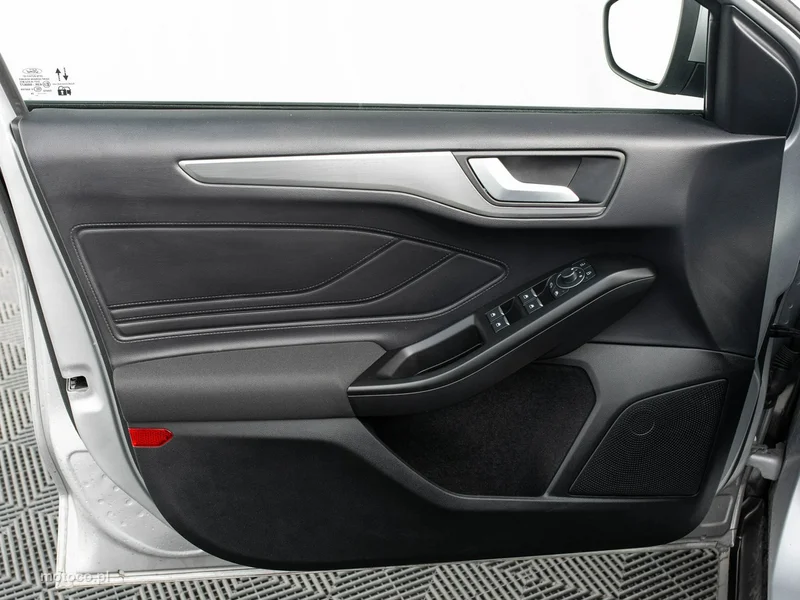Ford Focus IV 10