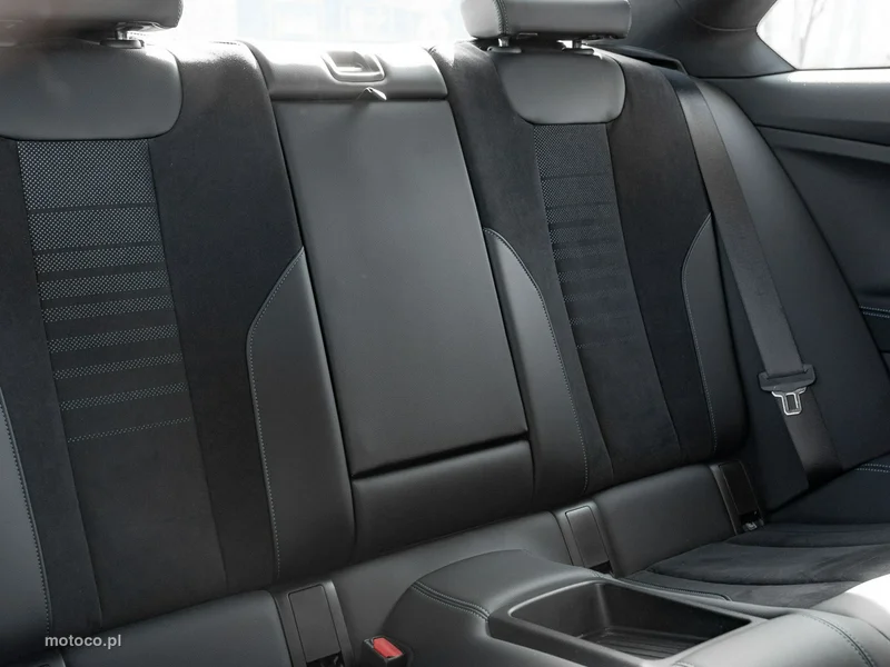 BMW Seria 2 G42 230 23
