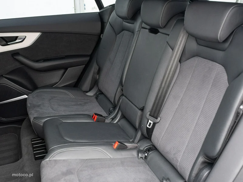 Audi Q8 4M 22