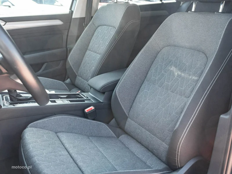 Volkswagen Passat B8 11