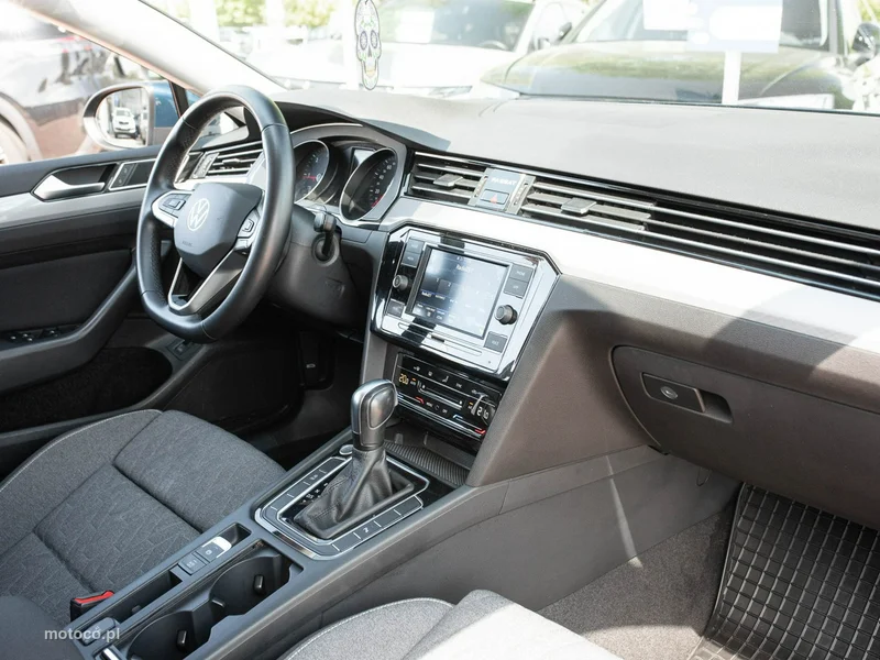 Volkswagen Passat B8 23