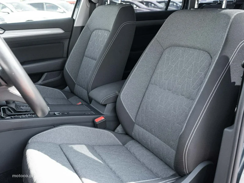 Volkswagen Passat B8 11
